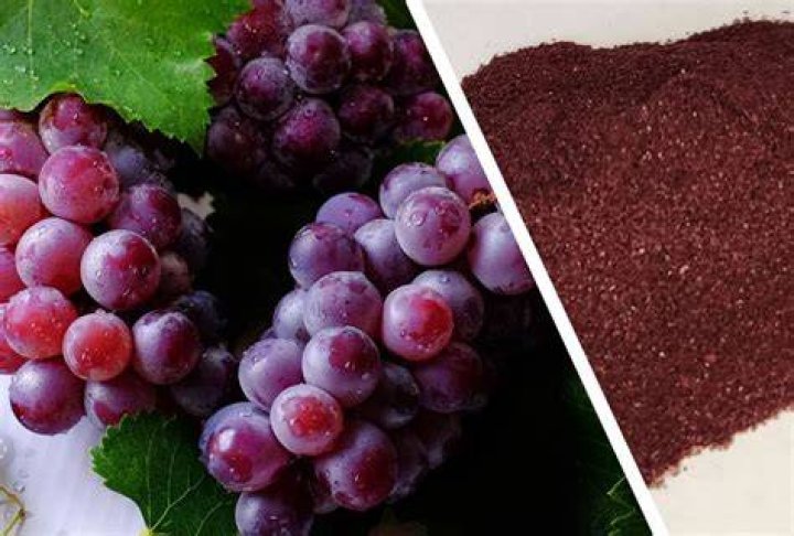 How do you extract juice from grapes